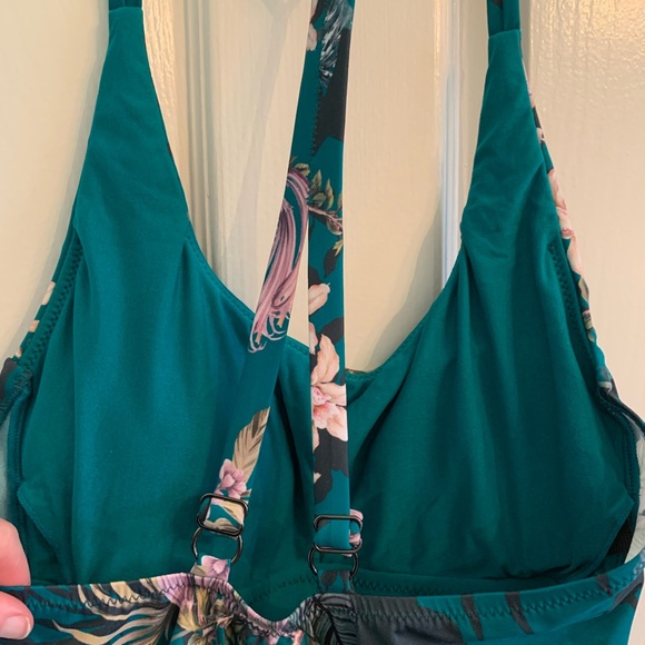 Lole Women’s Soleil One Piece - Picture 4 of 5